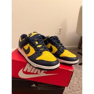 Nike Dunk Low “Michigan”